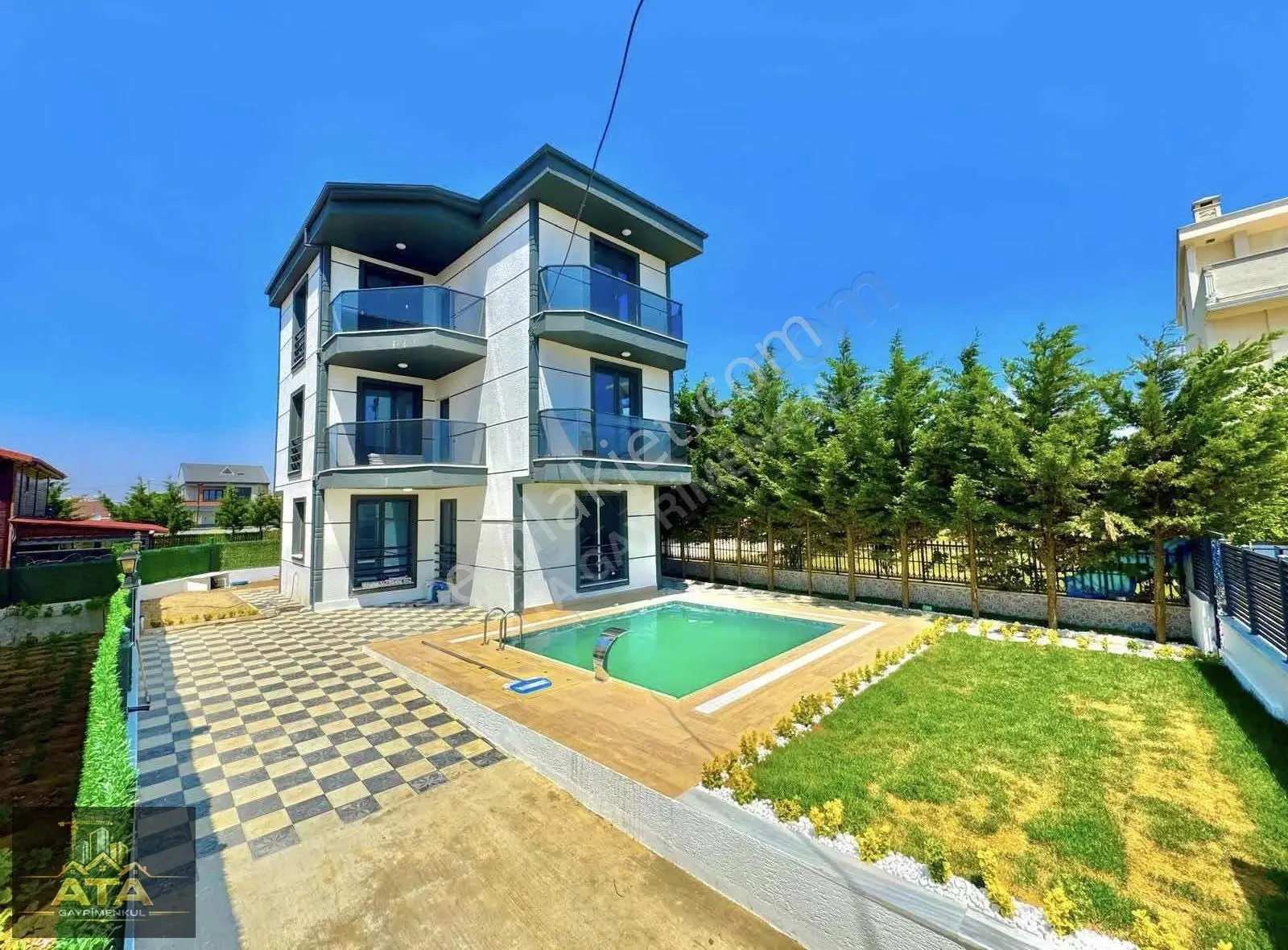 ┏ ┛önü Kapanmaz Park Cepheli┏ ┛tam Müstakil Havuzlu Lüx Villa..!