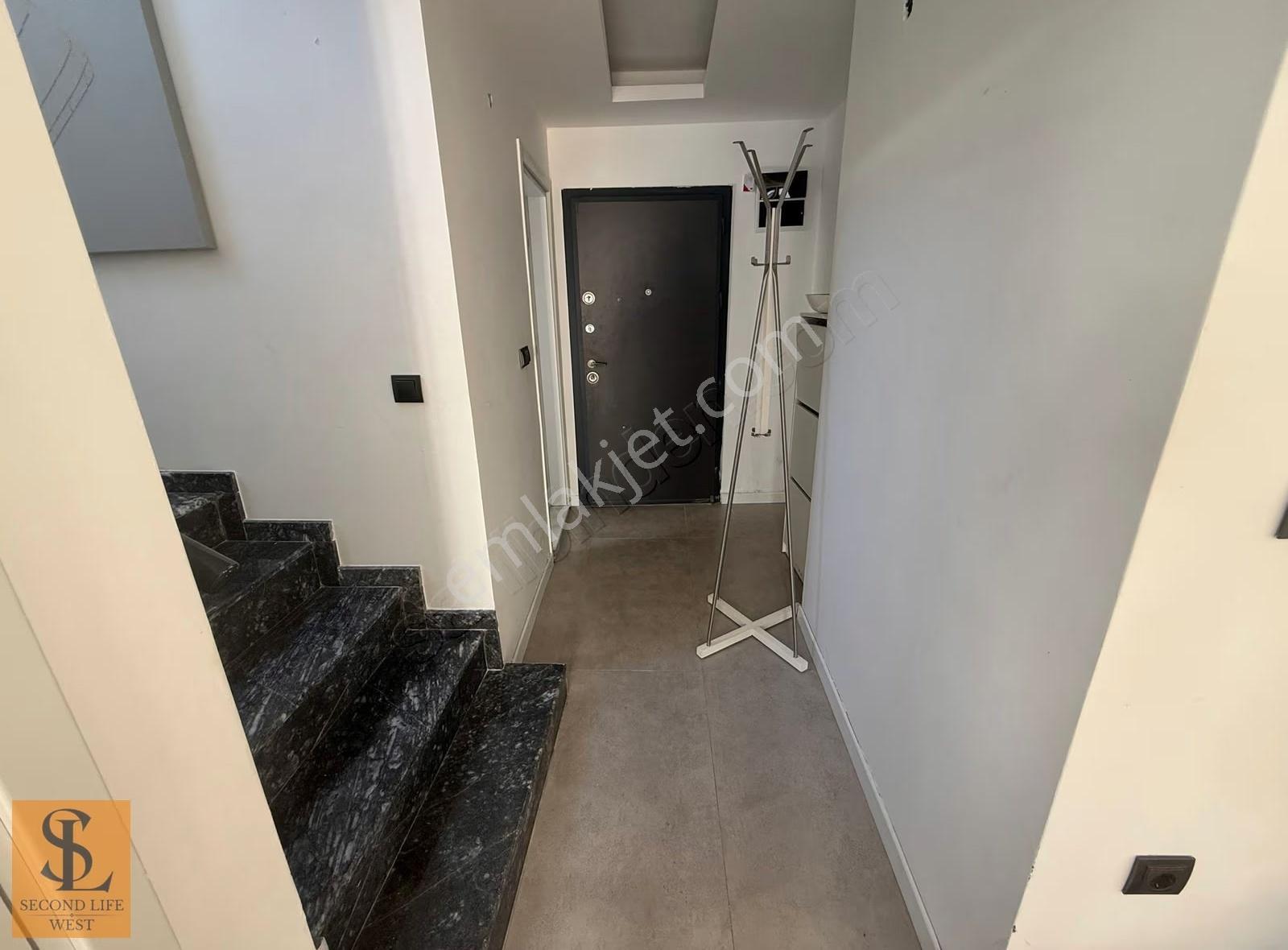 Yaz Boyunca Tatil Konforu! Gömeç Sahil Site İçi Eşyalı 3+1 Villa - Görsel 8
