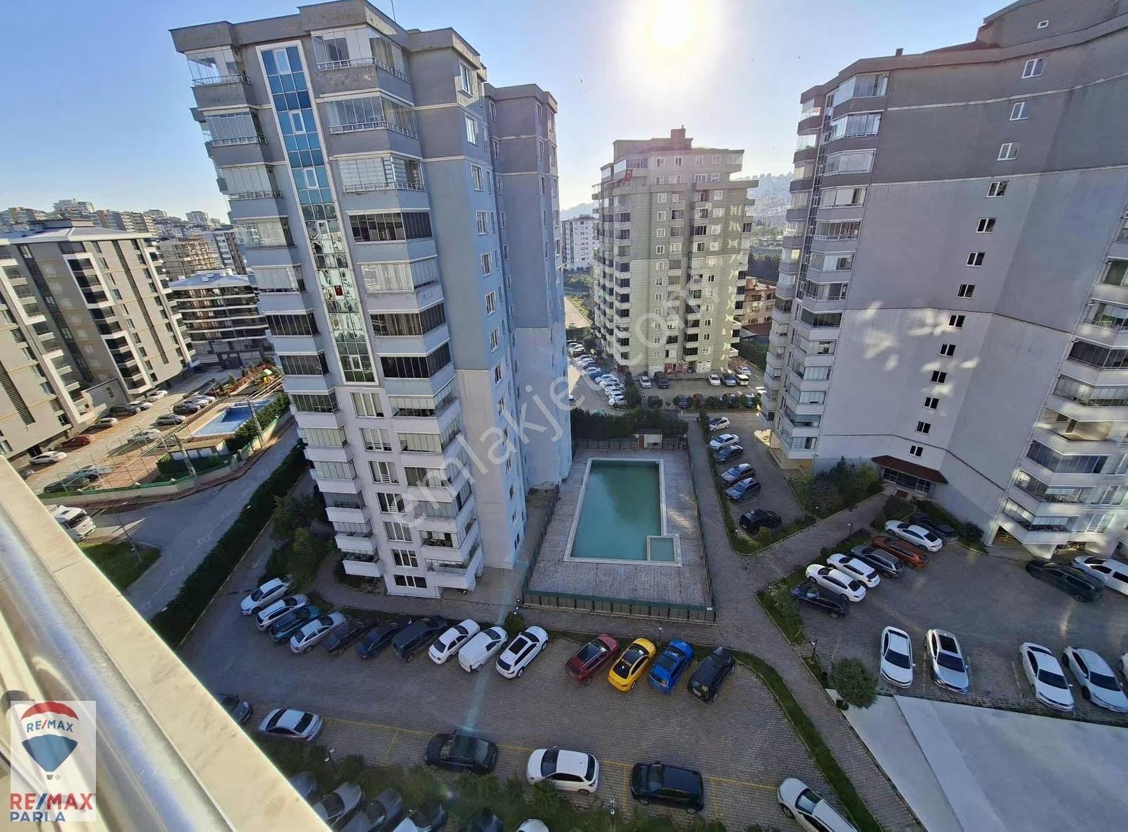 Remax Parla Derebahçe Yenişehir Sitesi'nde 4 + 1 Satılık Daire - Görsel 2