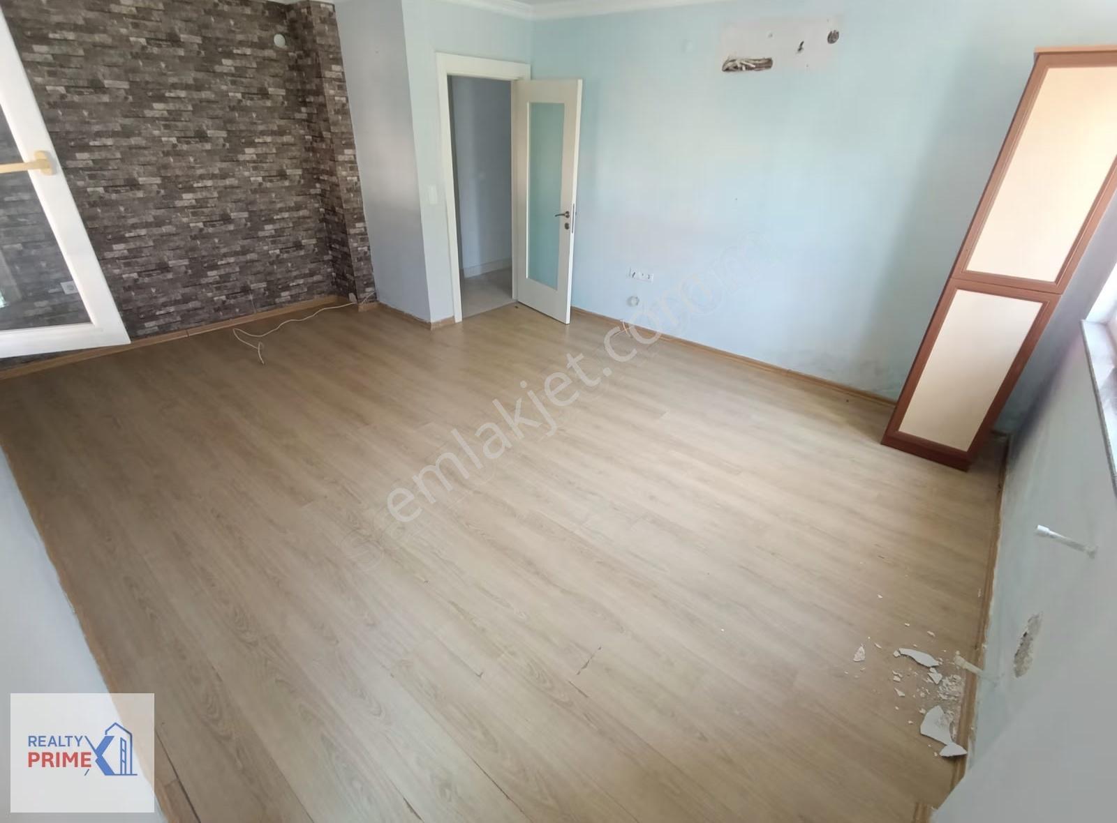 Teomanpaşa Mahallesi'nde Kiralık 2+1 Daire