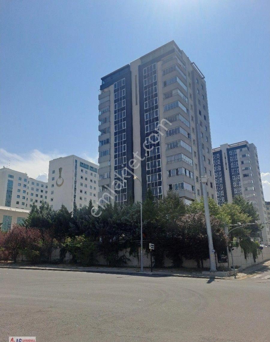 Beştepe De Ihlamur Sitesinde Külliye Karşısı 5 +1 420 M2 Dubleks