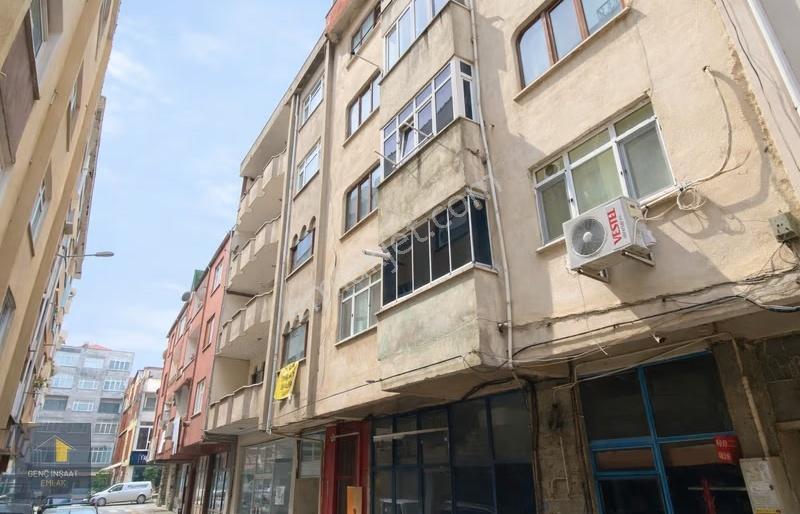 Karasu'da Çarşının Tam Merkezinde Cadde Üzeri 3+1 Daire - Görsel 9