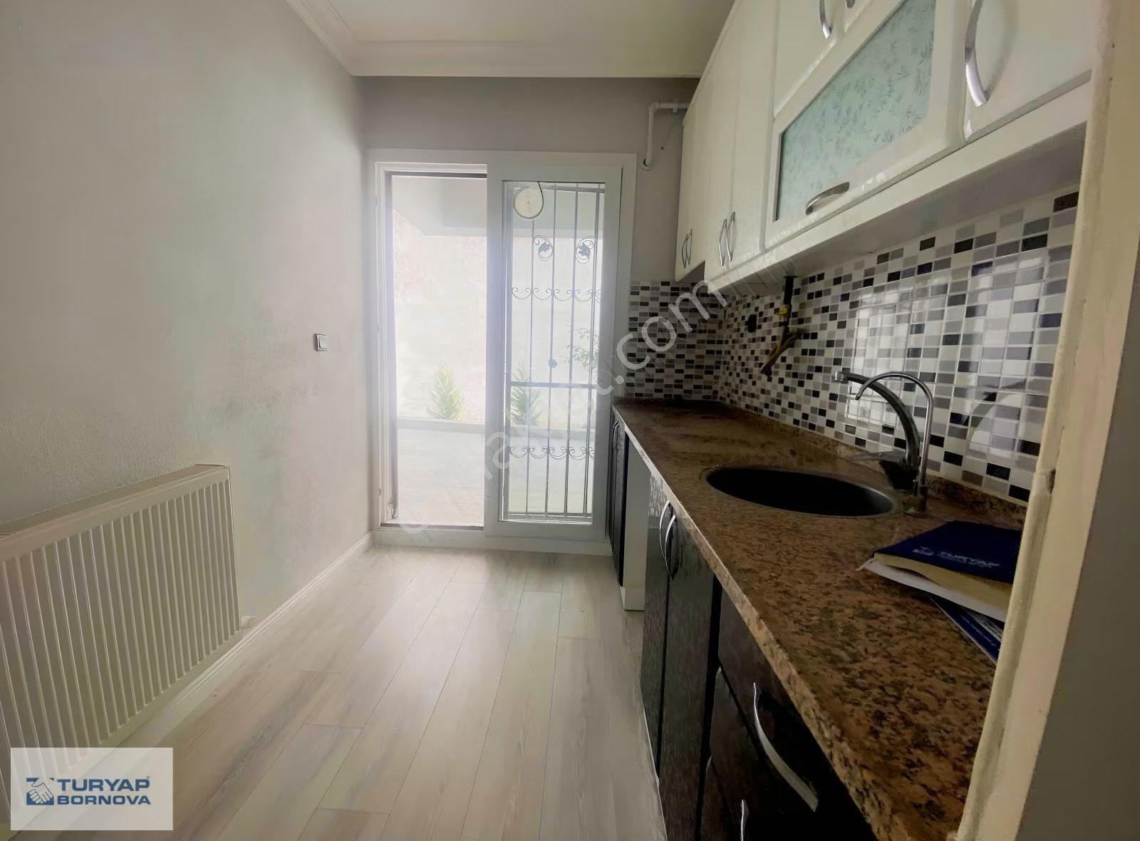 Bornova Kızılay Mahallesinde Satılık Geniş Yüksek Giriş Daire. - Görsel 12