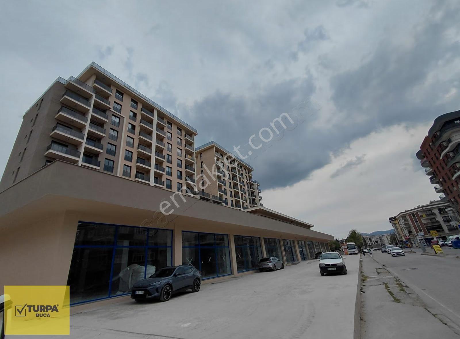 Turpa Buca'dan Kiralık Site İçinde Teraslı Yerden Isıtmalı Daire