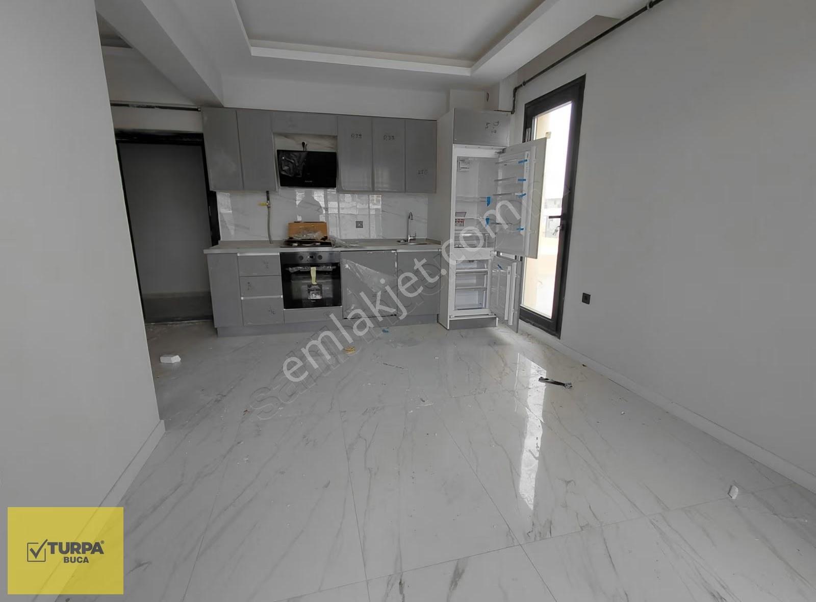 Turpa Buca'dan Kiralık Site İçinde Teraslı Yerden Isıtmalı Daire - Görsel 7