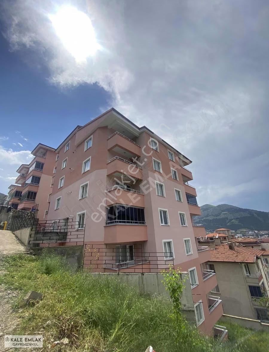 Kale Emlak'tan Kirazlıdere'de 1+1 Kiralık Daire