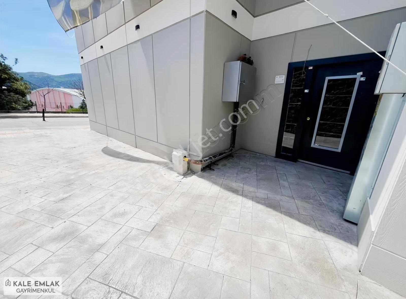 Kale Emlak'tan Kiralık Sıfır Eşyalı 1+1 Daire - Görsel 3