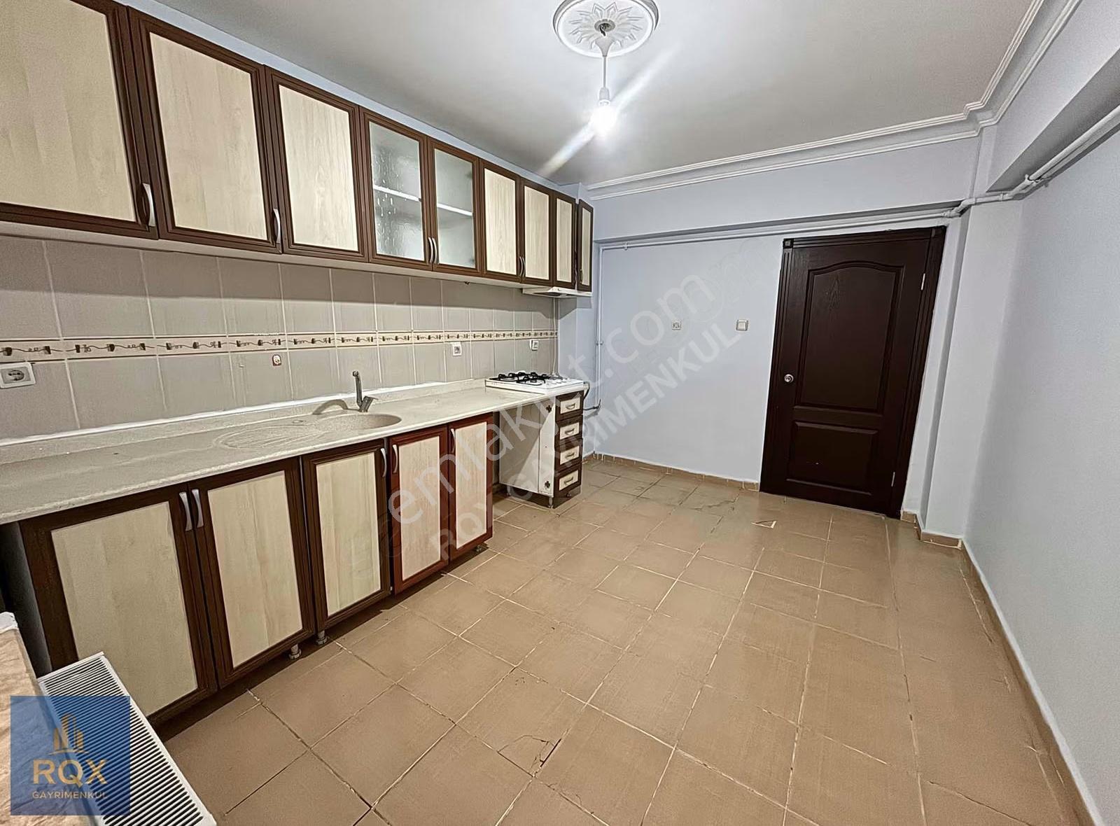 Topçuda Bağımsız Mutfak Geniş Oturum Ferah Satılık 3+1 Daire - Görsel 17