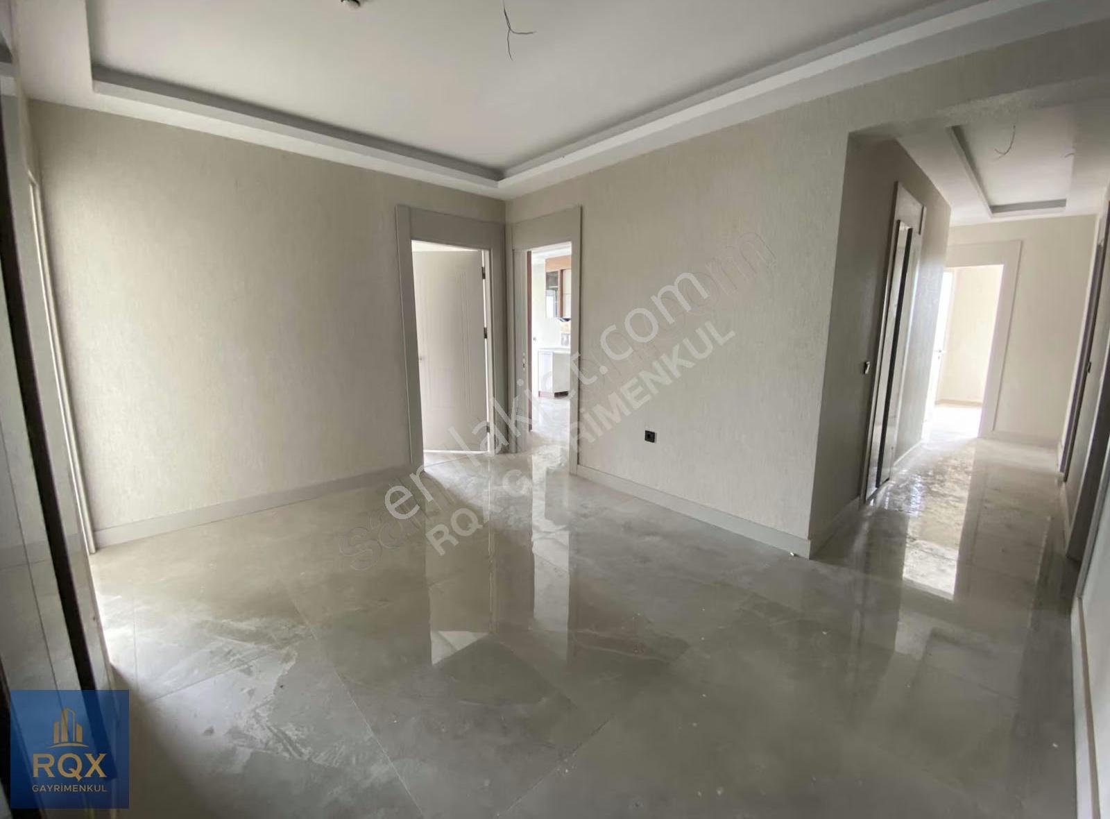 Cumhuriyet'te Site İçi 4+1 Panoramik Manzaralı Geniş Sıfır Daire - Görsel 13