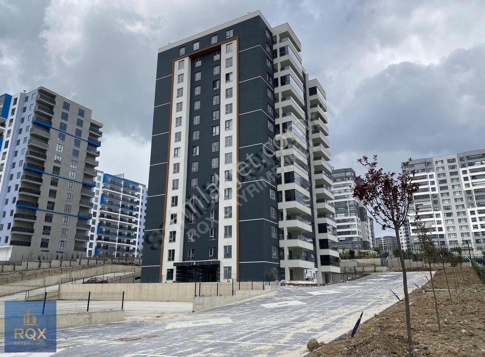 Cumhuriyet'te Site İçi 4+1 Panoramik Manzaralı Geniş Sıfır Daire - Görsel 20