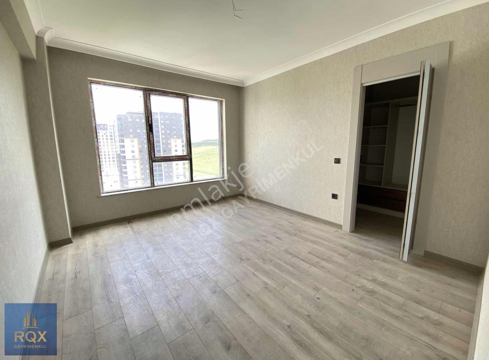 Cumhuriyet'te Site İçi 4+1 Panoramik Manzaralı Geniş Sıfır Daire - Görsel 21