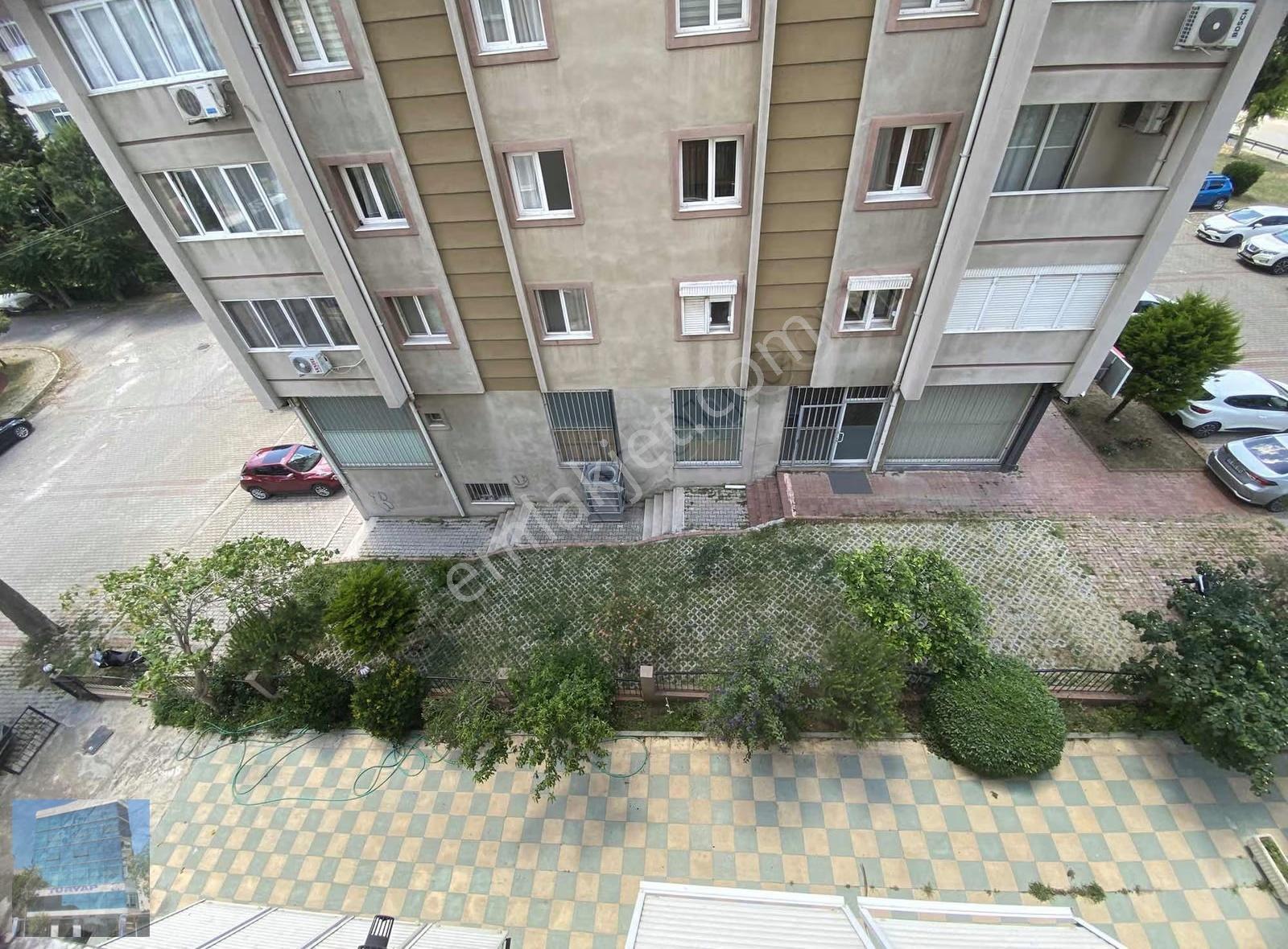 Karşıyaka Yeni Girne'de Geniş Doğalgazlı Kiralık 3+1 Daire - Görsel 31