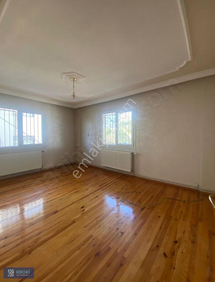 Bornova Atatürk Mahallesi'nde Bahçeli Konumda Kiralık 3+1 Daire - Görsel 9