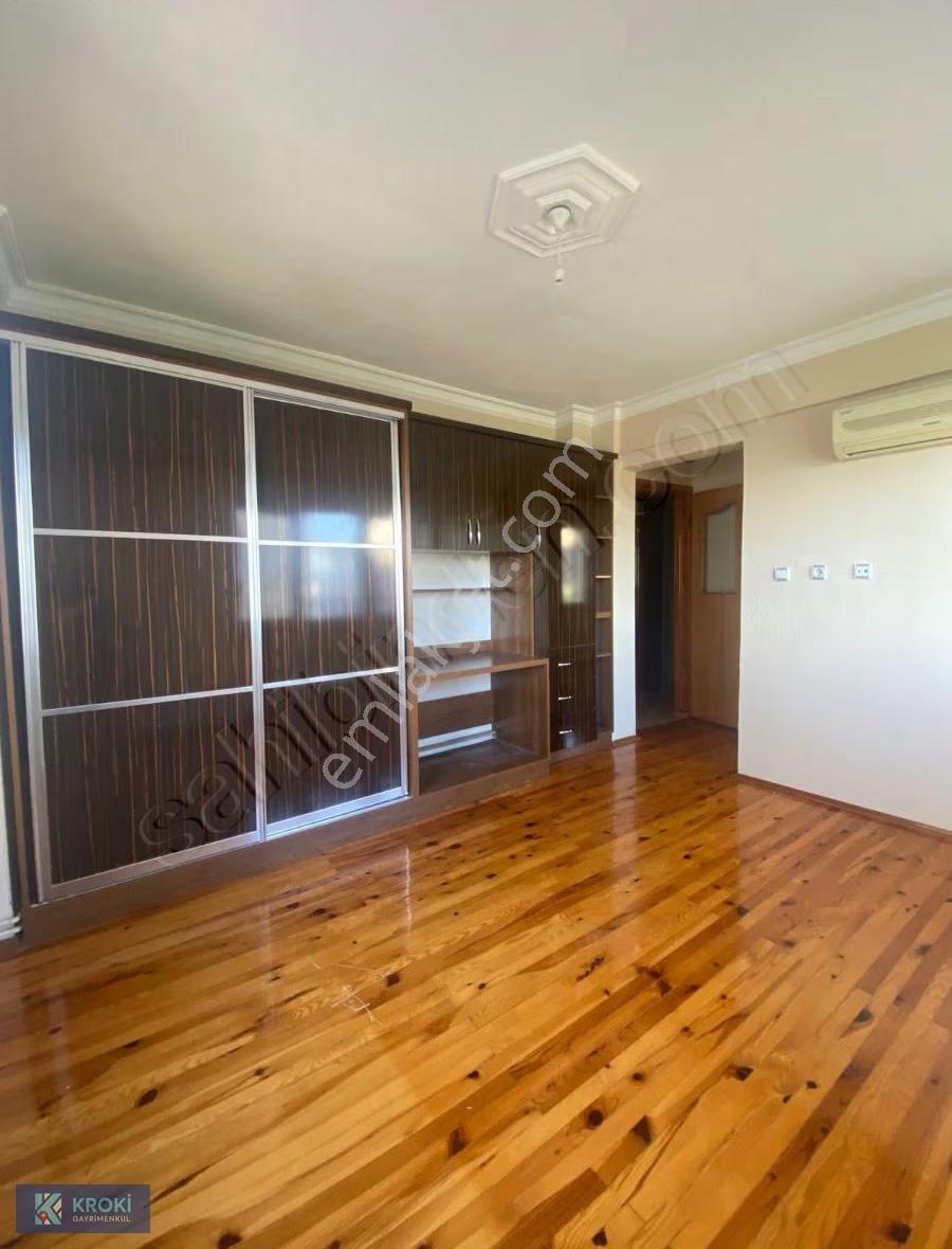 Bornova Atatürk Mahallesi'nde Bahçeli Konumda Kiralık 3+1 Daire - Görsel 25