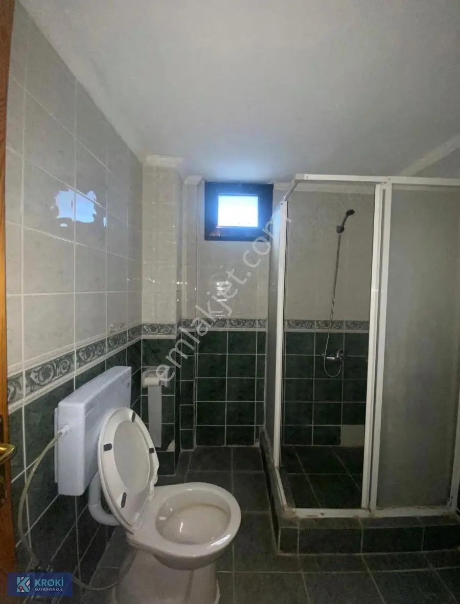 Bornova Atatürk Mahallesi'nde Bahçeli Konumda Kiralık 3+1 Daire - Görsel 5