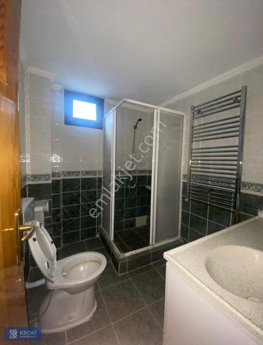 Bornova Atatürk Mahallesi'nde Bahçeli Konumda Kiralık 3+1 Daire - Görsel 21