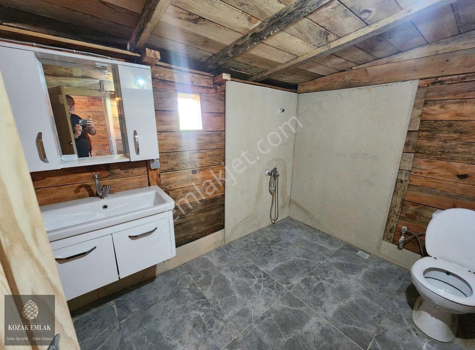 Bergama Kozak Okçular Köyü'nde Satılık Taş Köy Evi - Görsel 19
