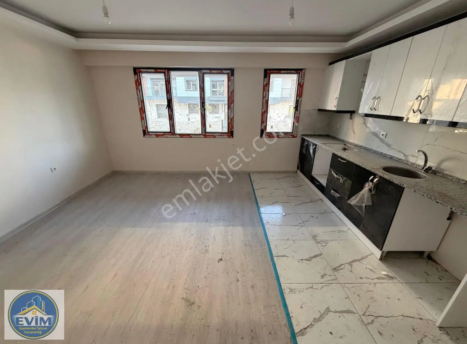Evim Emlak'tan | Yeni Adliye Yakını, İskanı Alınmış Sıfır Daire