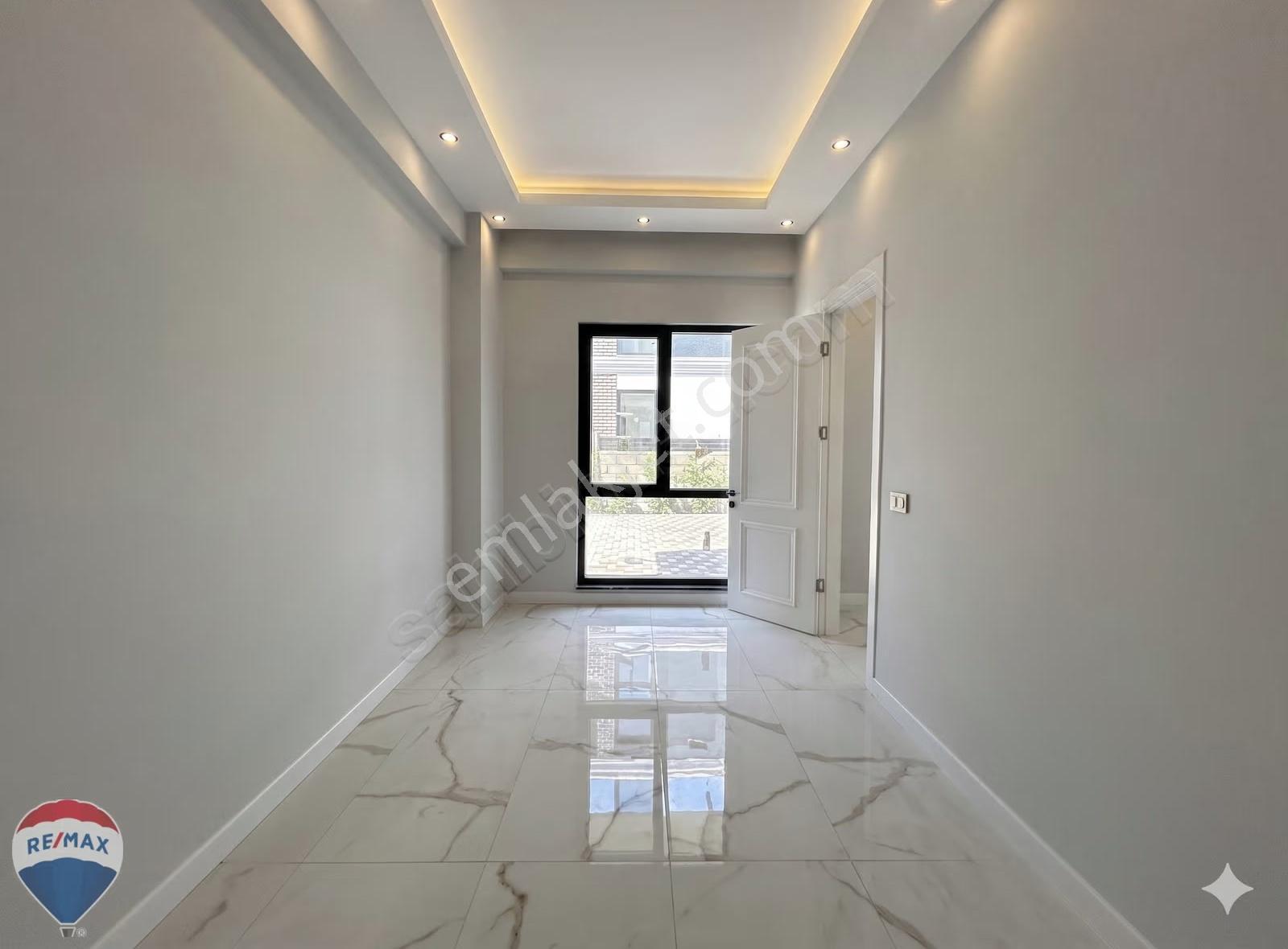 Remax Mavi'den Berke Premium Garden'da Havuzlu,5+1 Sıfır Villla - Görsel 13