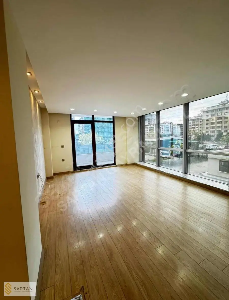 23 Nisan'da Merkezi Konumda Kiralık 2+1 Daire - Görsel 5