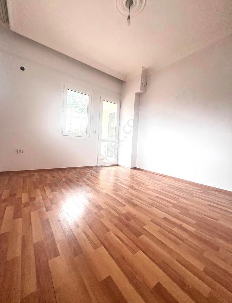 Patlangıç'ta Deniz Manzaralı 3+1 Site İçi Havuzlu Daire - Görsel 2