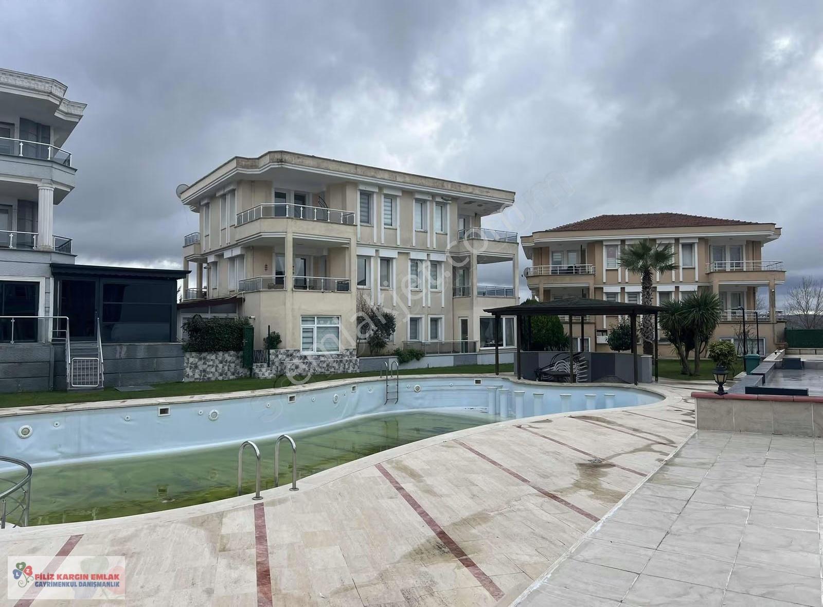 Şile Merkez Deniz Villaları Sitede 240m2 Satlık Tripleks Villa - Görsel 24