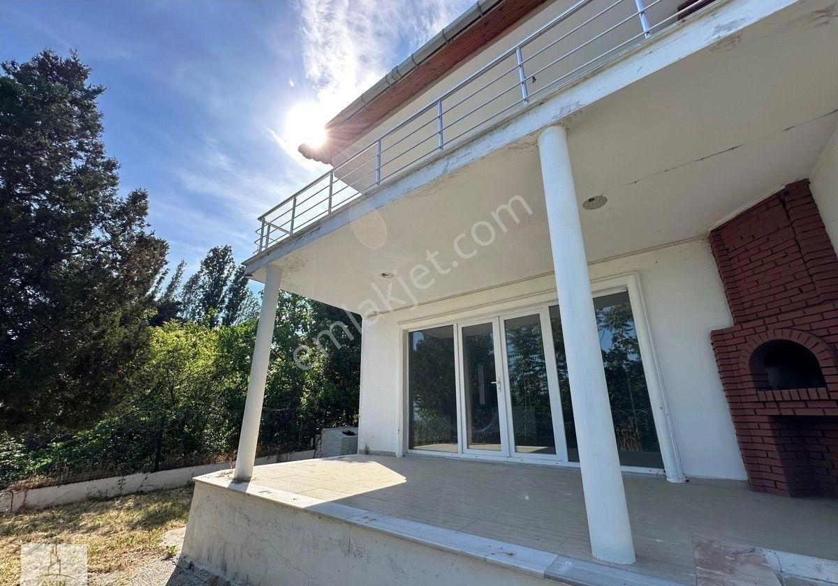 Beylikdüzü’n De 4+1 Deniz Manzaralı Ferah Ve Geniş Satılık Villa - Görsel 7