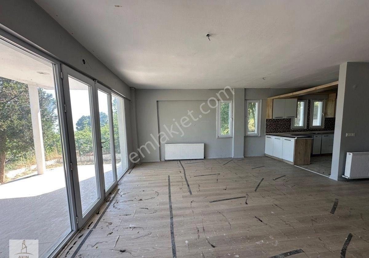 Beylikdüzü’n De 4+1 Deniz Manzaralı Ferah Ve Geniş Satılık Villa - Görsel 13