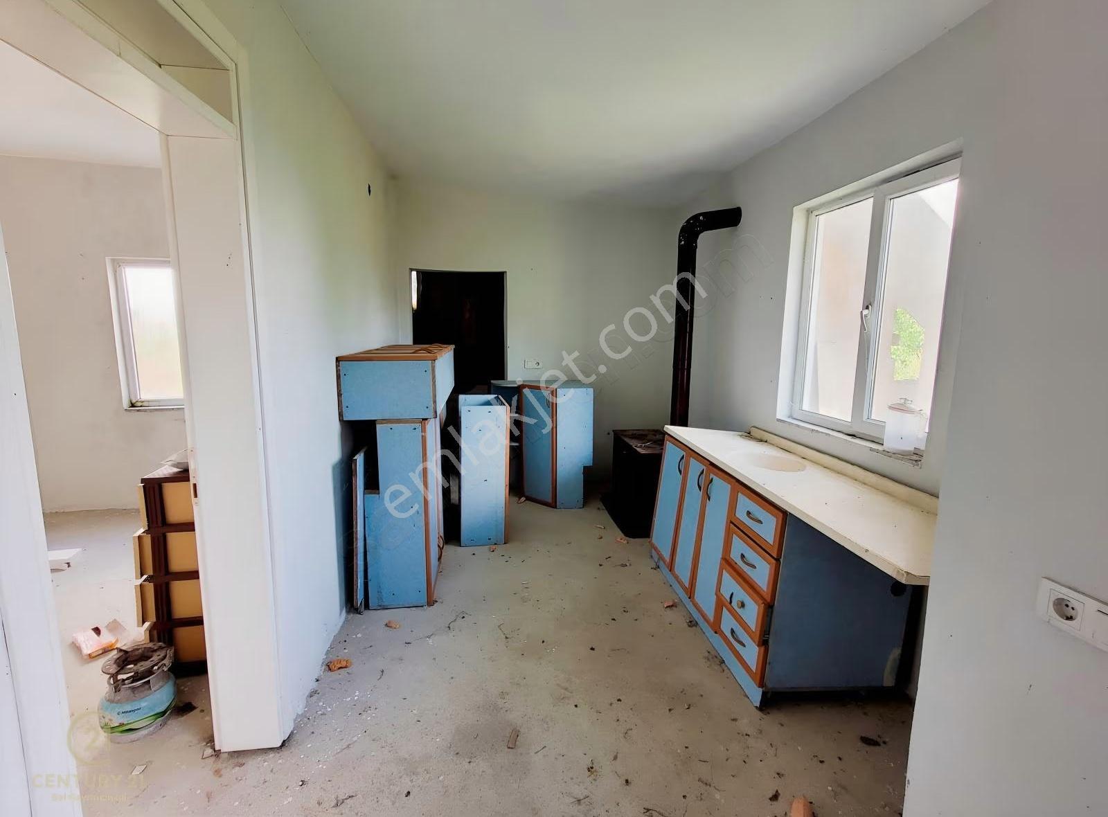 Century 21 Bal'dan Altıeylül Bozen'de Satılık Ev Ve Arsası - Görsel 28