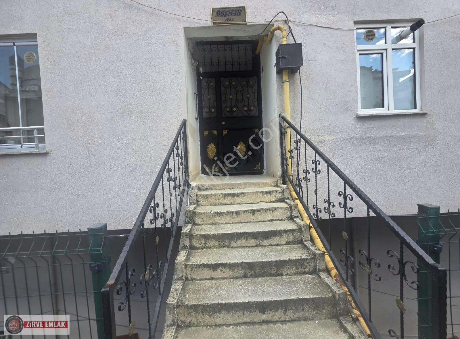 Selimiye Mahallesinde Mevlana Cami Yanı 200m² Satılık Beton Çatı - Görsel 30