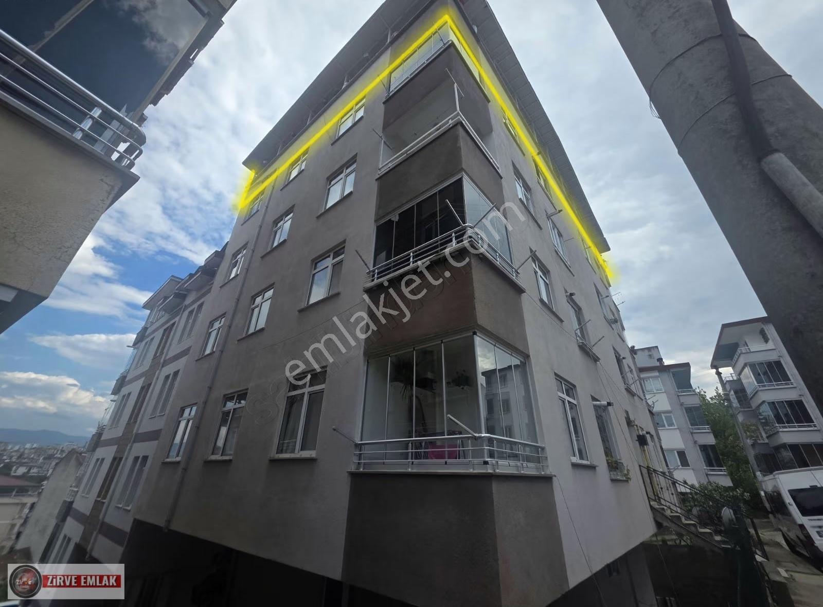 Selimiye Mahallesinde Mevlana Cami Yanı 200m² Satılık Beton Çatı - Görsel 5