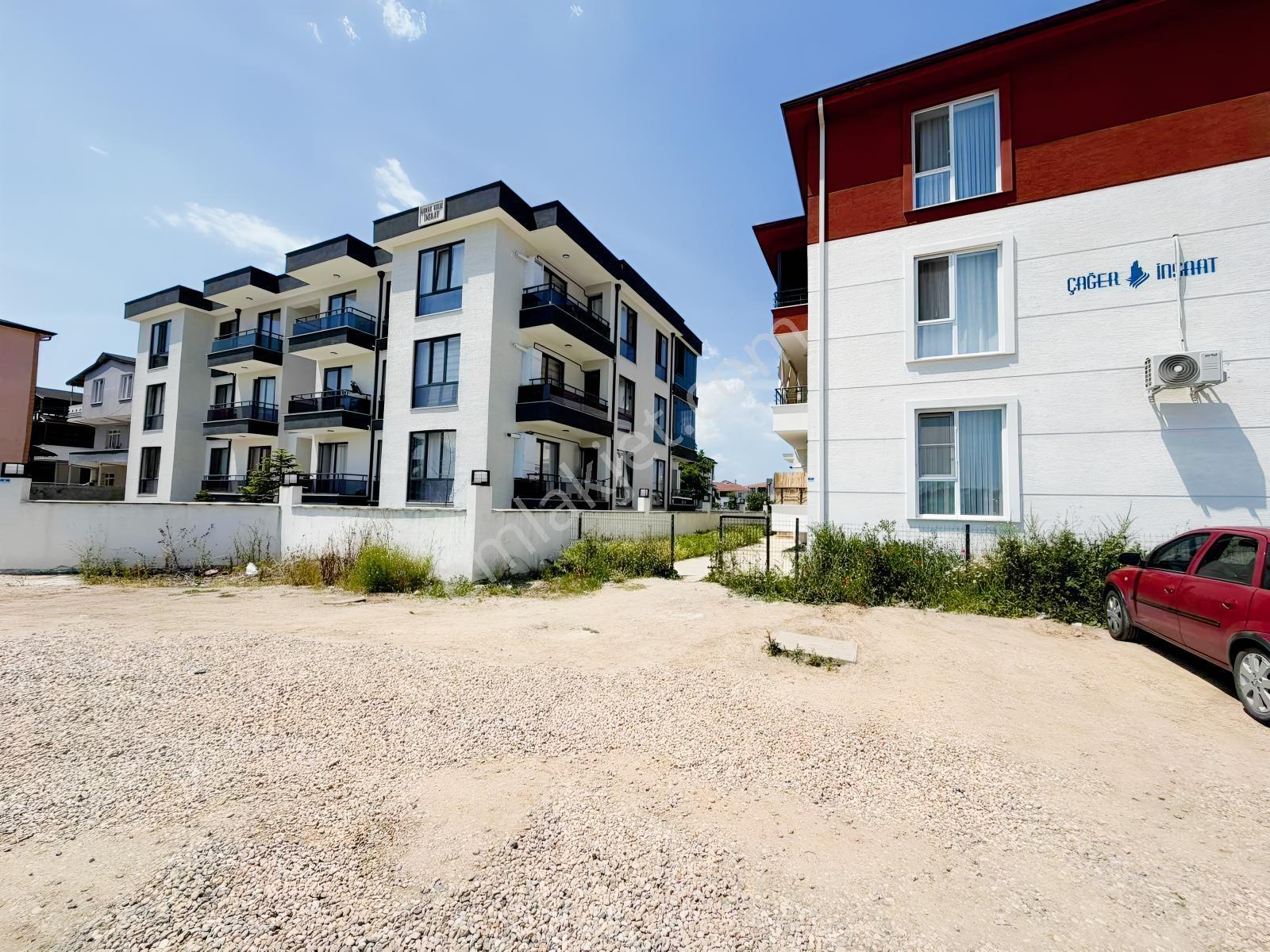 Kiralık 2+1 Hanlı Merkez Deposu Mevcut Remax Ay - Görsel 9