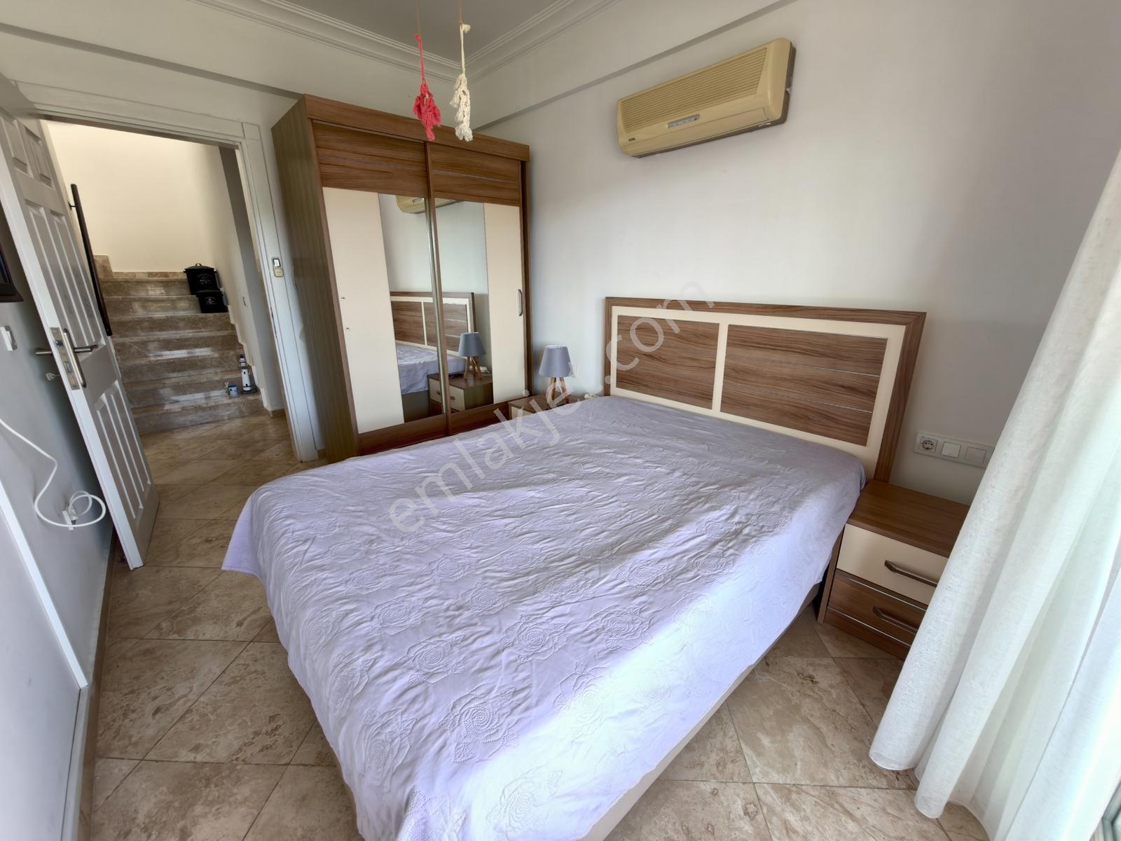 Apollonium'da Satılık En Geniş Bahçeli Full Yapılı Köşe Villa - Görsel 13