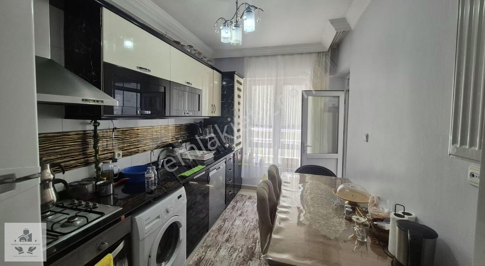 Yeditepede Geniş Bakımlı Daire - Görsel 12