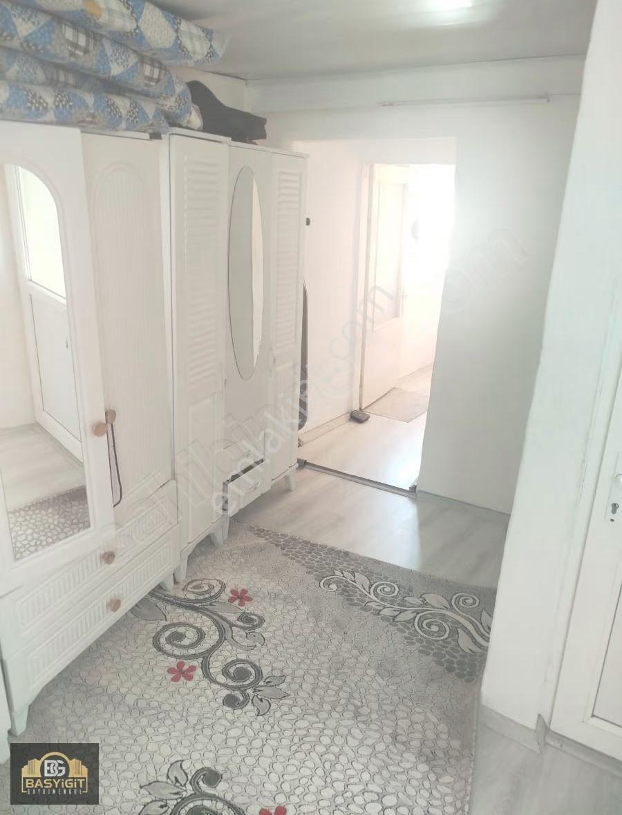 Hashocamh.köylü Parkı Yakını 35m2. Tadilatlı Satılık Müstakil Ev - Görsel 5