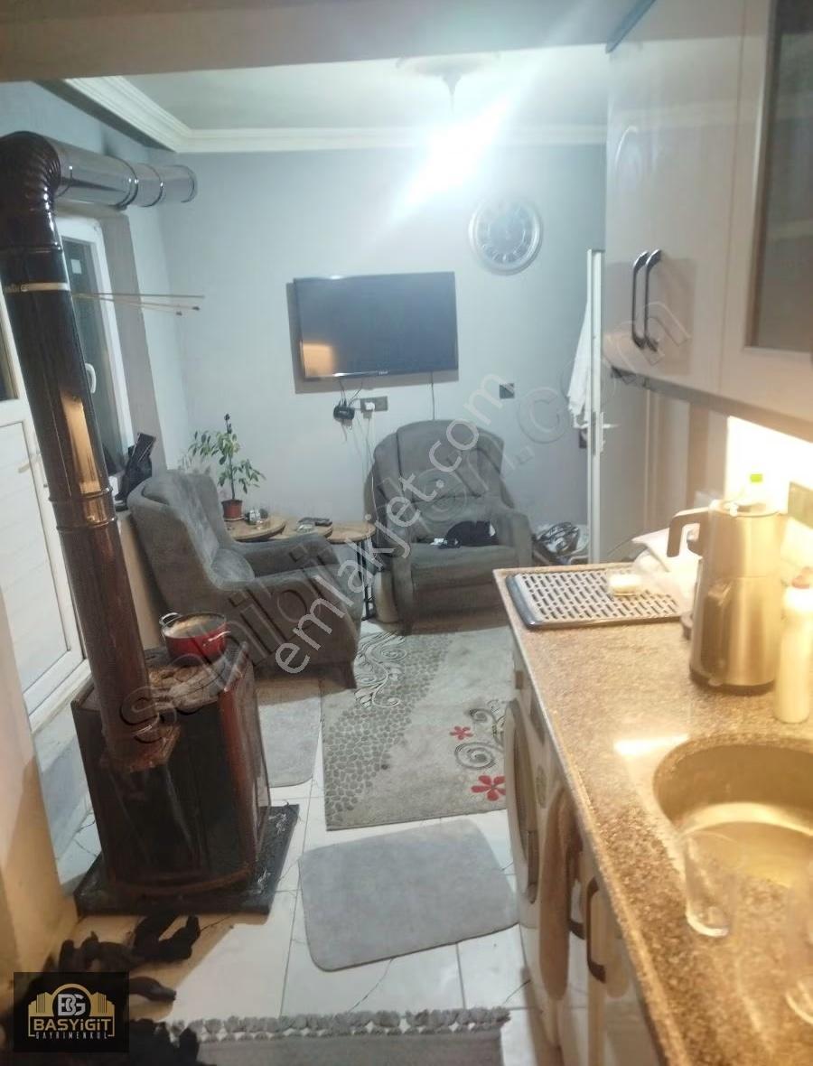 Hashocamh.köylü Parkı Yakını 35m2. Tadilatlı Satılık Müstakil Ev - Görsel 2