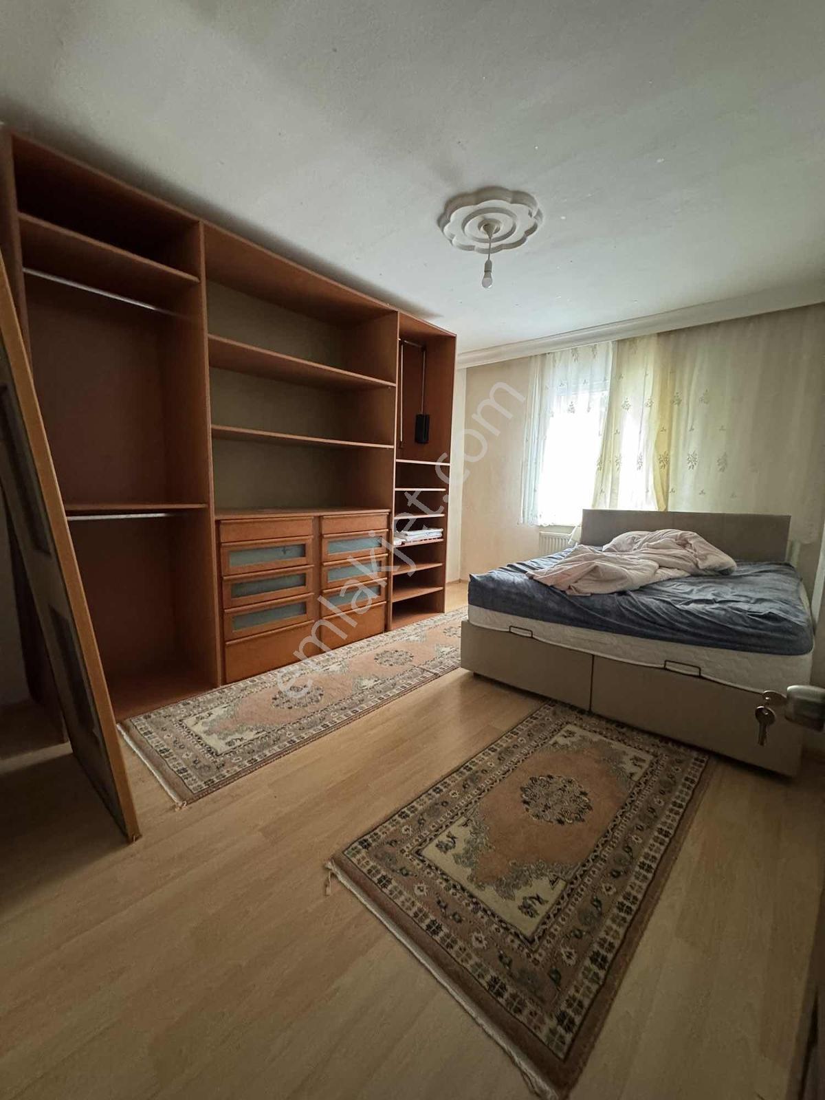 Avcılar Merkeze Çok Yakın Eşyalı Ara Kat Ön Cephe Daire - Görsel 9