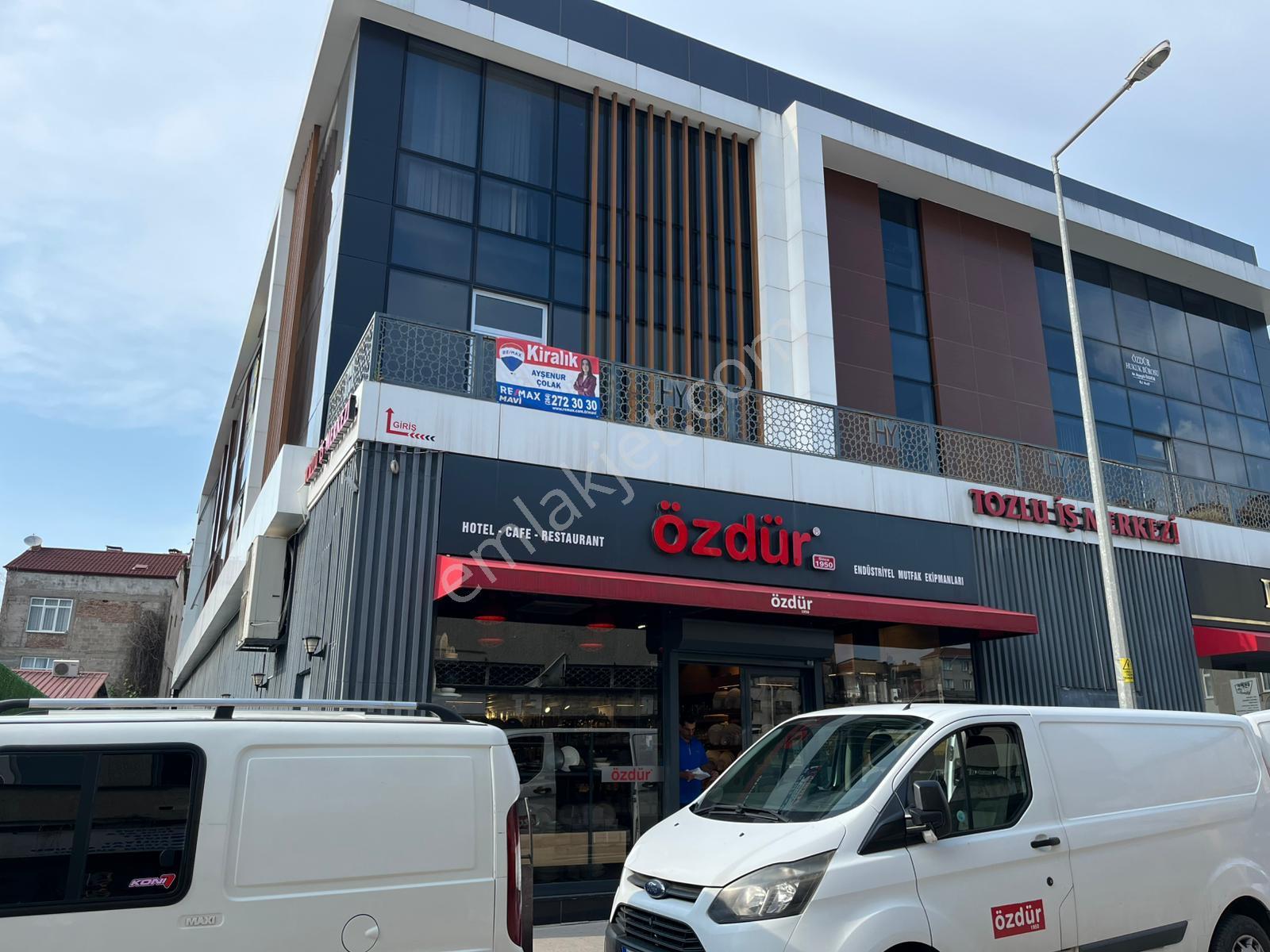 Remax Mavi'den Adapazarı Merkezde Kiralık Ofis