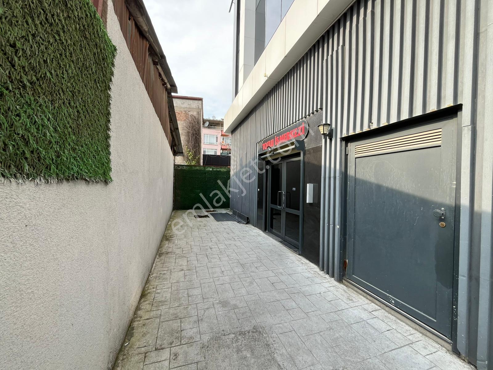 Remax Mavi'den Adapazarı Merkezde Kiralık Ofis - Görsel 22