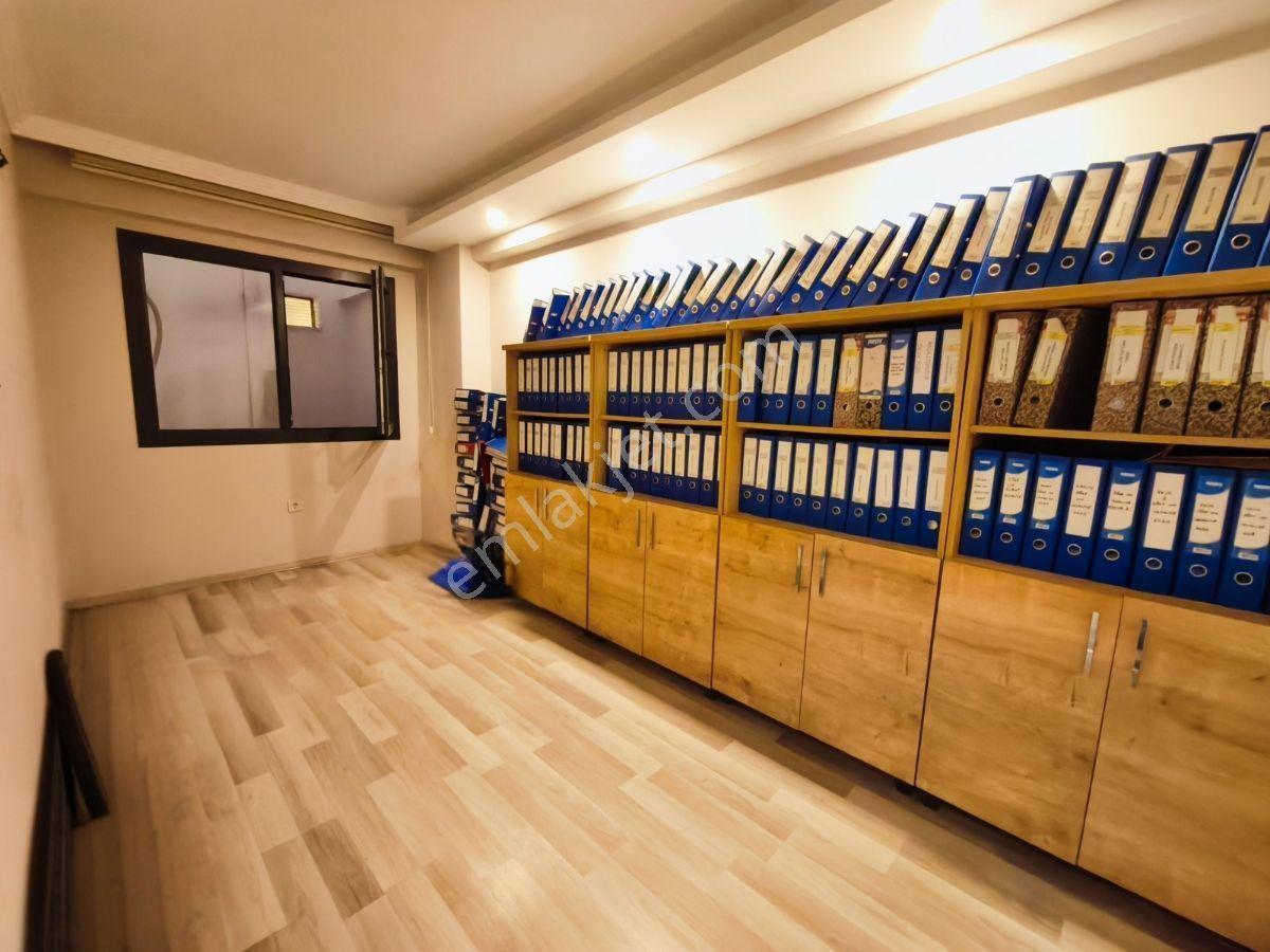 Kuşadası Merkezde, Adliyeye Yakın, Taşıt Trafiği Olan Sokakta Ofis Olarak Kiralık Daire... - Görsel 7