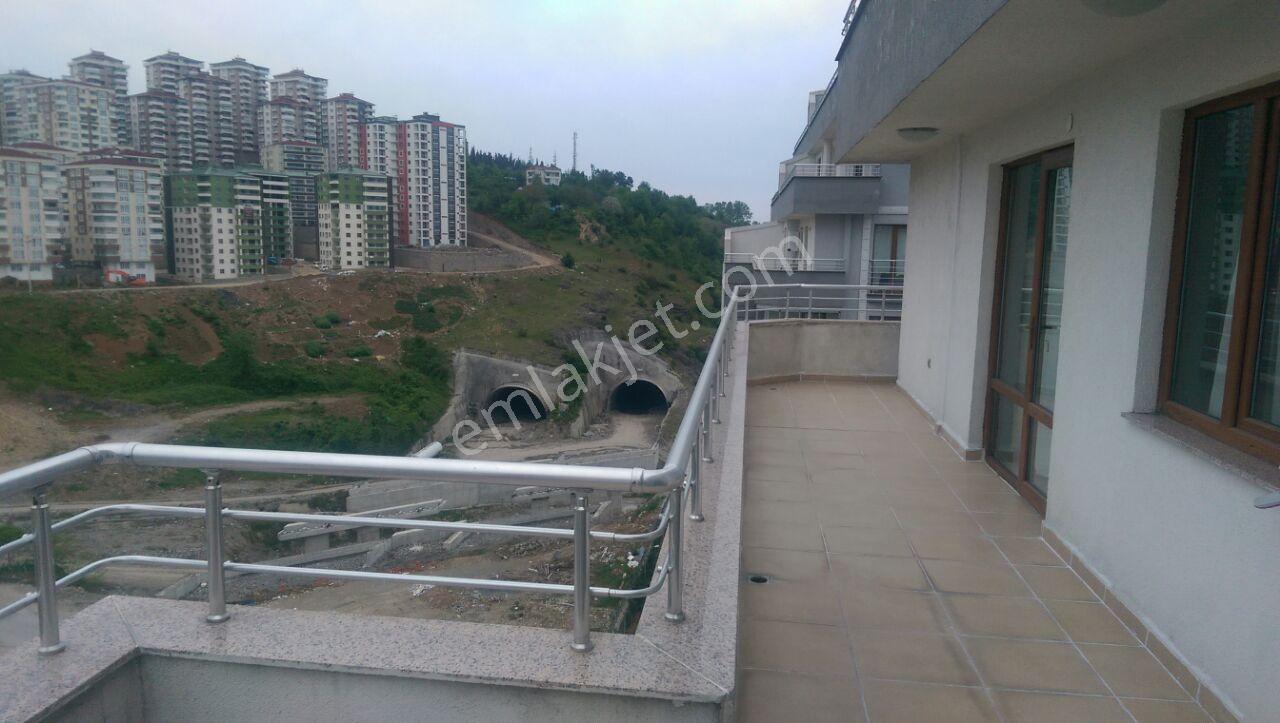 Trabzon Çukurçayır Mah. De Eşyalı Kiralık 3+1 Daire - Görsel 8