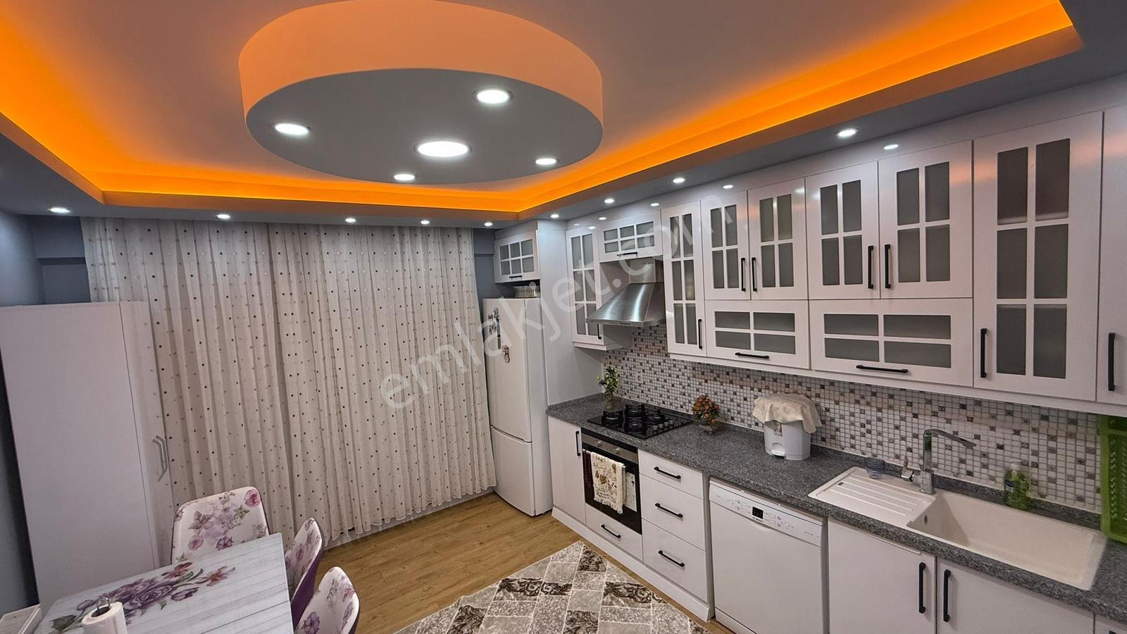 Erz'den Manisa Sancaklı Uzunçınar'da Fuul Eşyalı Dubleks Villa - Görsel 31