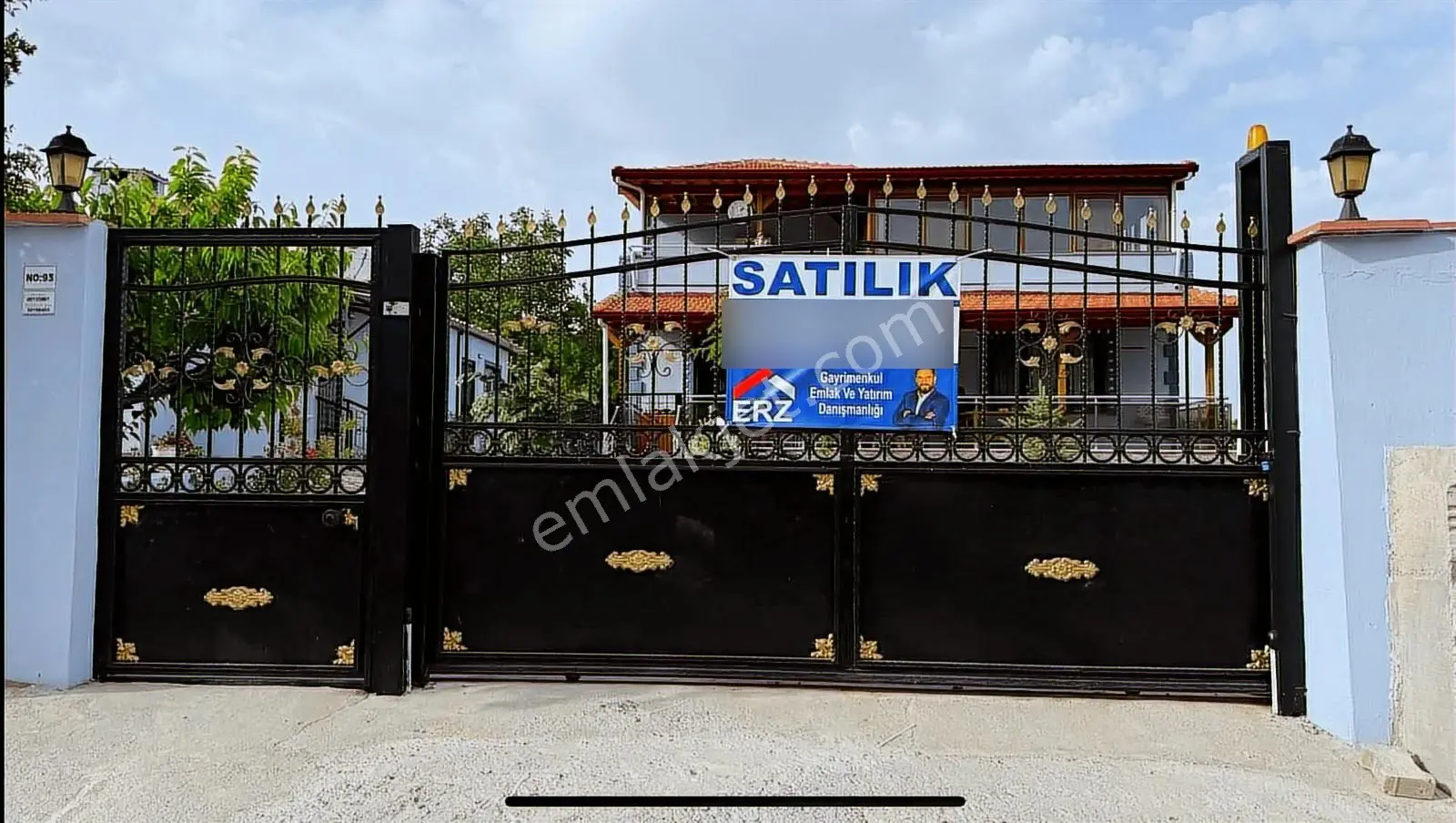 Erz'den Manisa Sancaklı Uzunçınar'da Fuul Eşyalı Dubleks Villa - Görsel 3