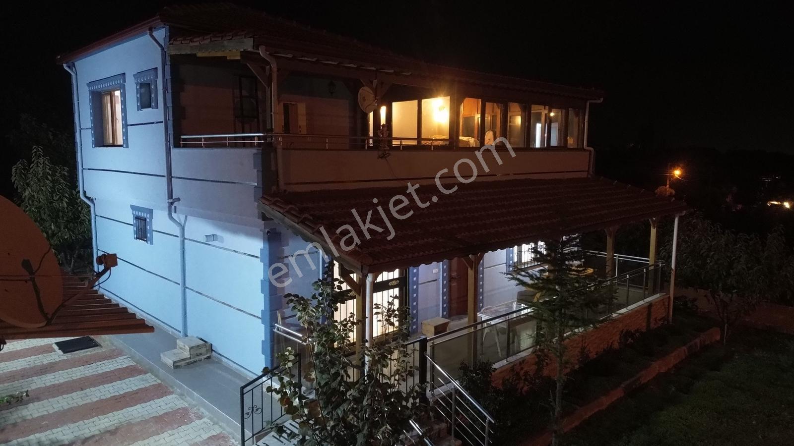 Erz'den Manisa Sancaklı Uzunçınar'da Fuul Eşyalı Dubleks Villa - Görsel 35