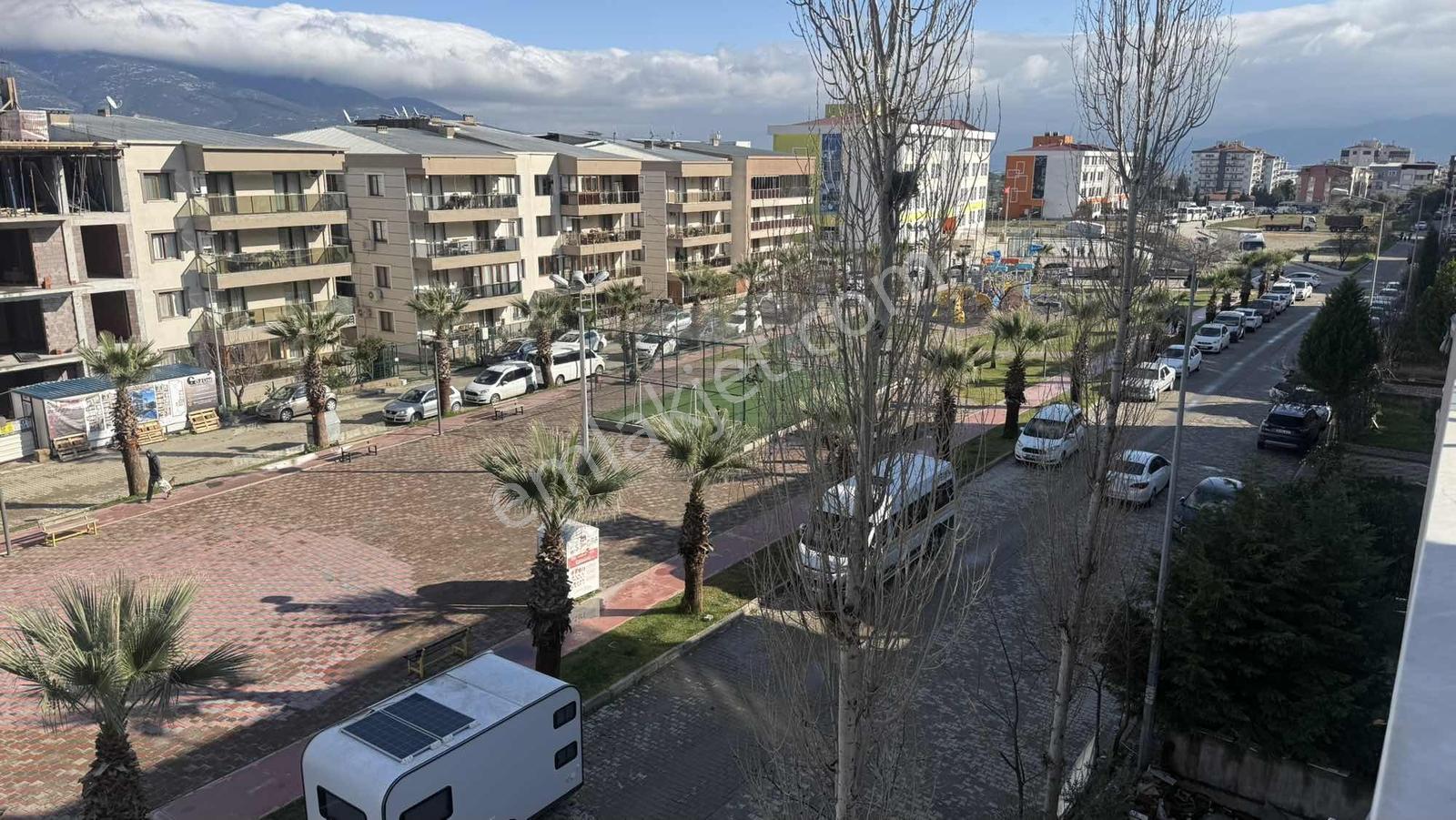 Erzden Kemalpaşa 8 Eylülde Park Cepheli 185 M² 3+1 Geniş Daire - Görsel 11