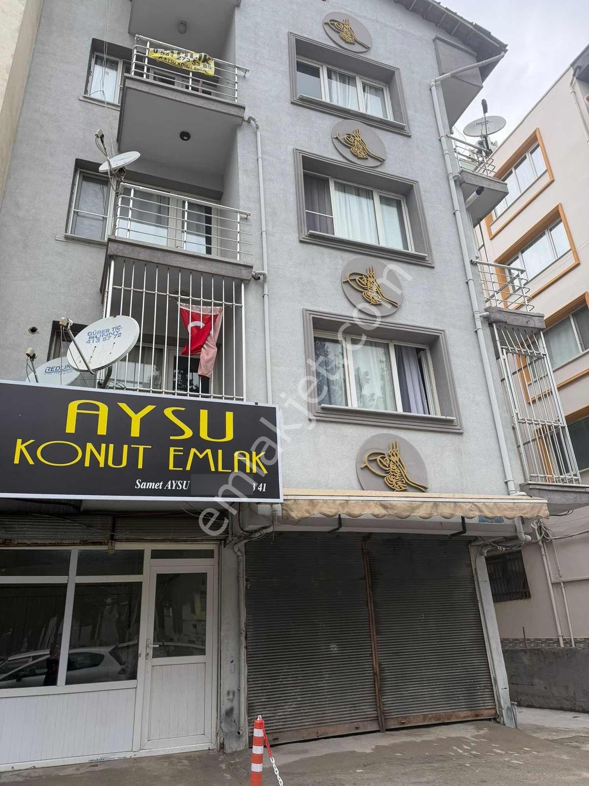 Erzden Akhisarın Kalbinde Ulaşımı Kolay 2 +1 Satılık Daireler - Görsel 10