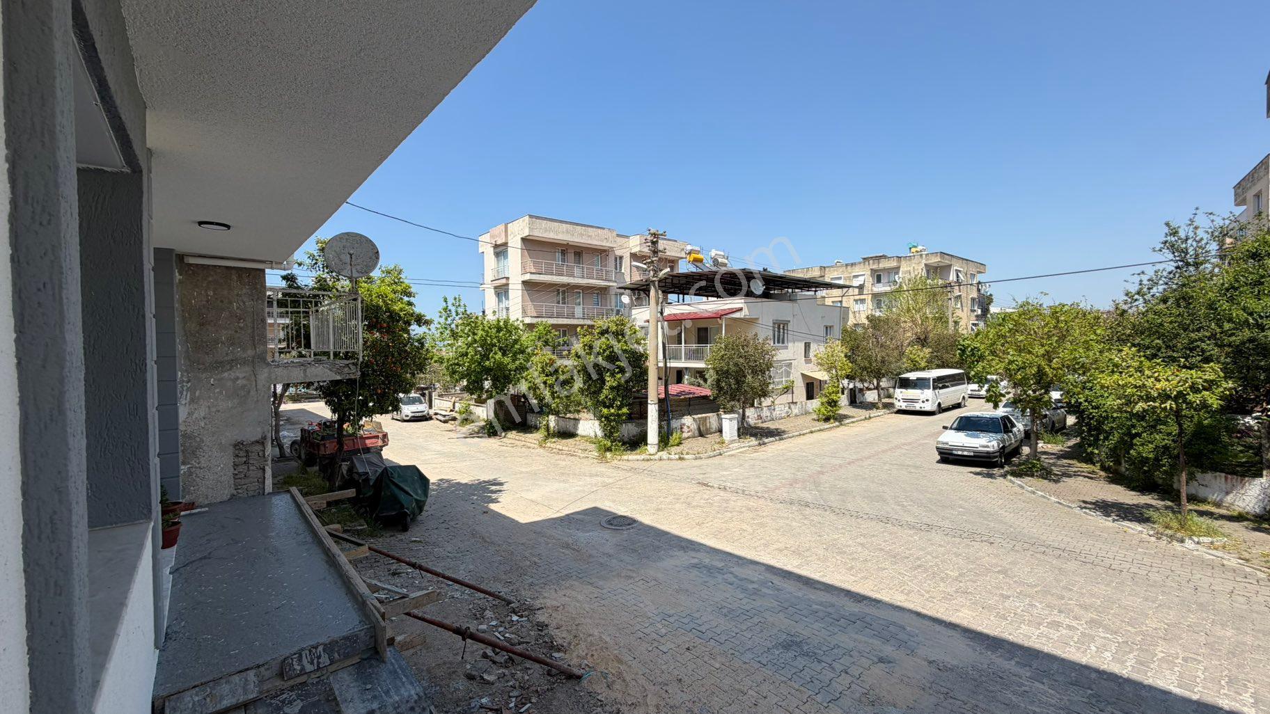 Kuşadası Güzelçamlı’da Oturuma Hazır Satılık 1+1 Daire