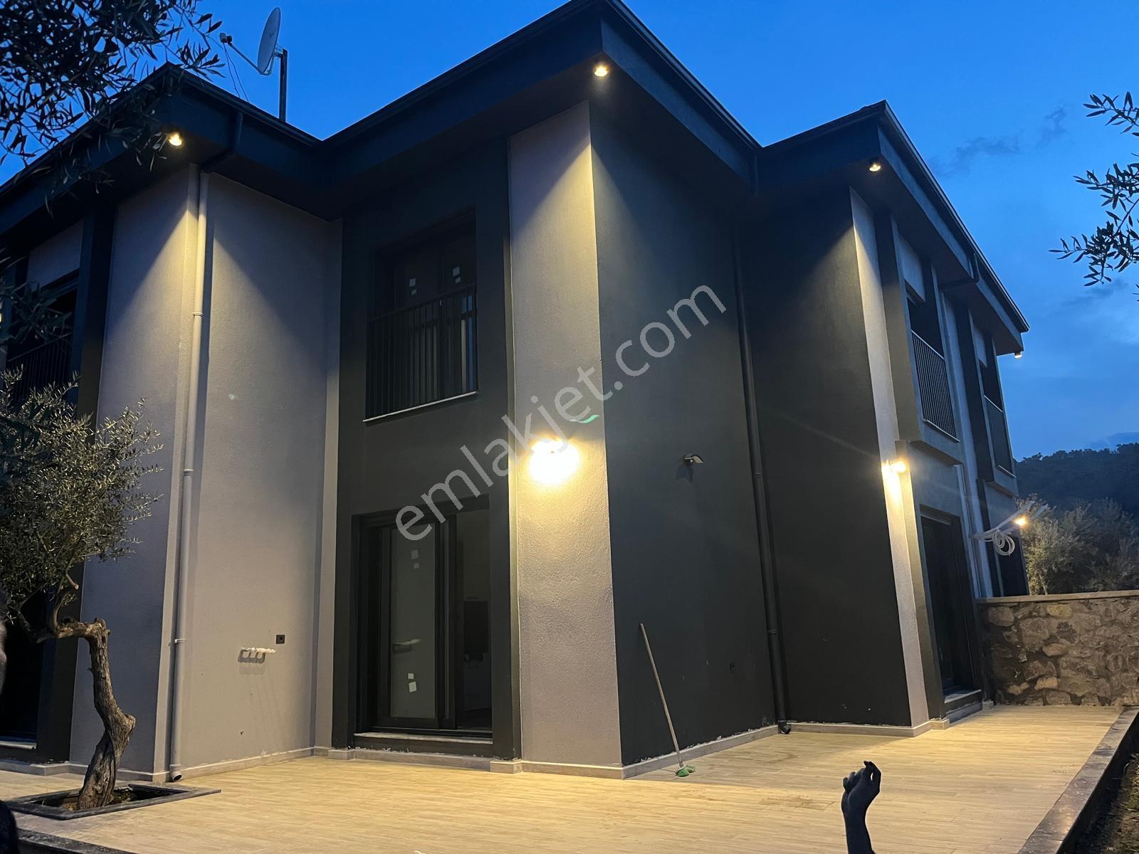 Erzden Şehre Yakın Doğaya Komşu 650 M² Arsa İçinde Lüks Villa - Görsel 13