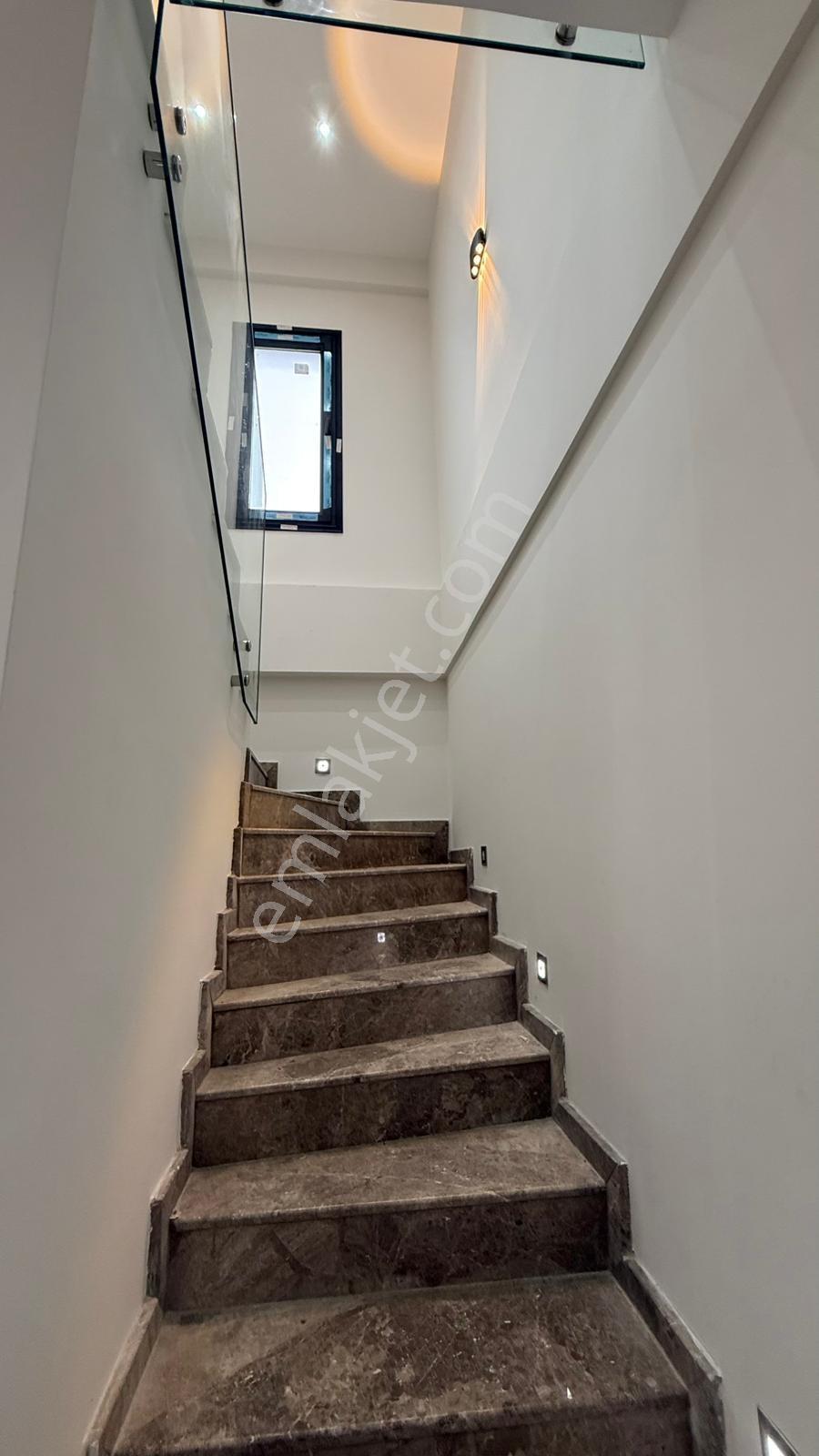 Erzden Şehre Yakın Doğaya Komşu 650 M² Arsa İçinde Lüks Villa - Görsel 31