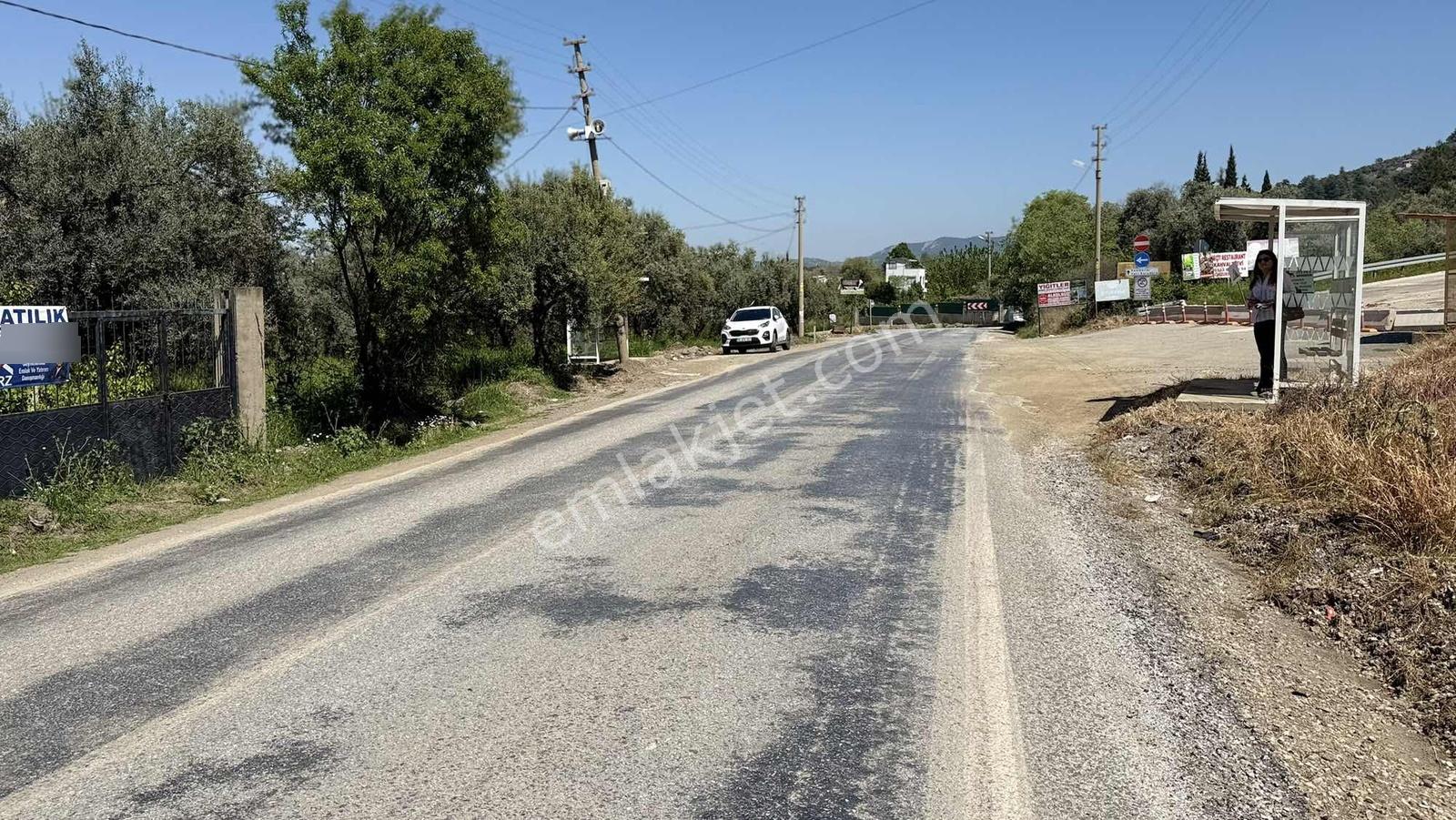 Erzden Kemalpaşa Örende Ana Yola Cepheli Satılık Bahçe Tek Tapu - Görsel 8